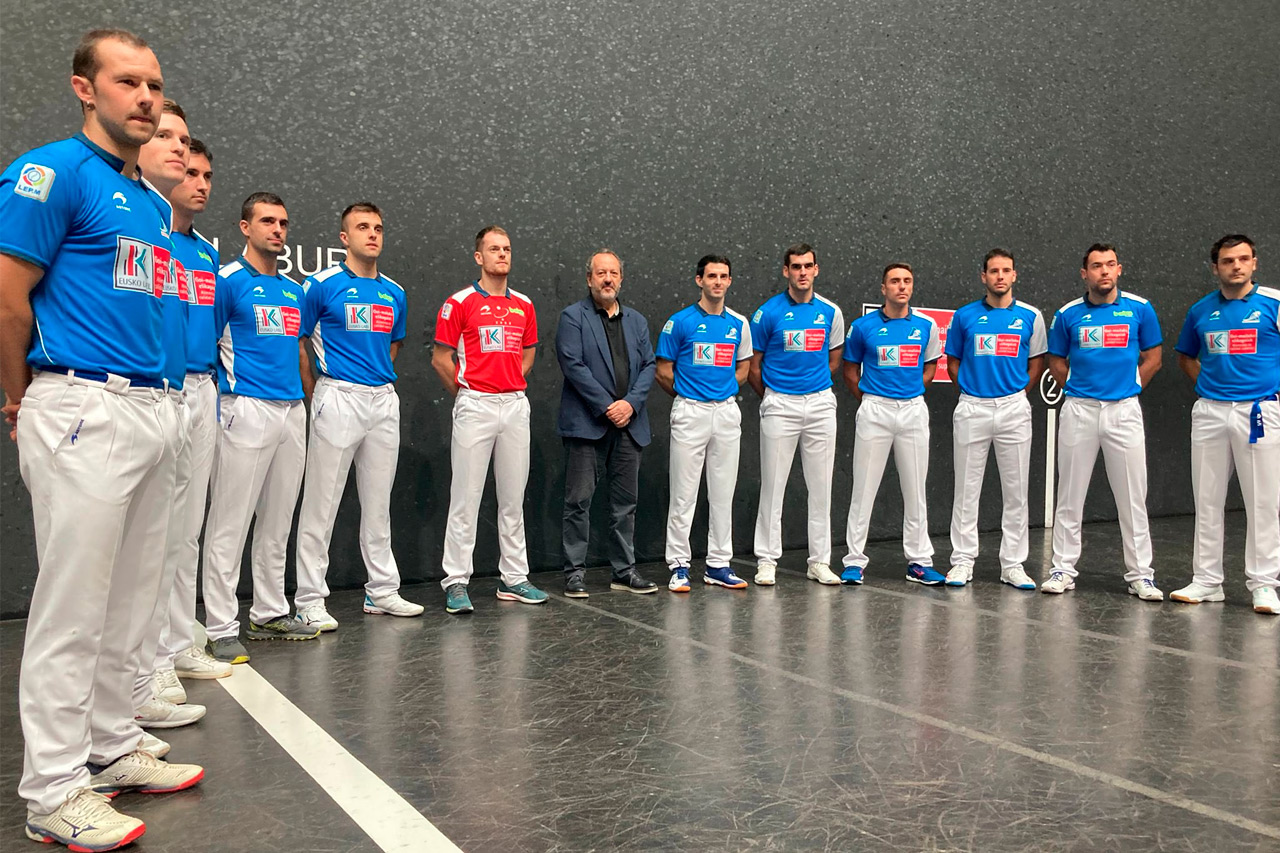 Presentación Cuatro y Medio 2022