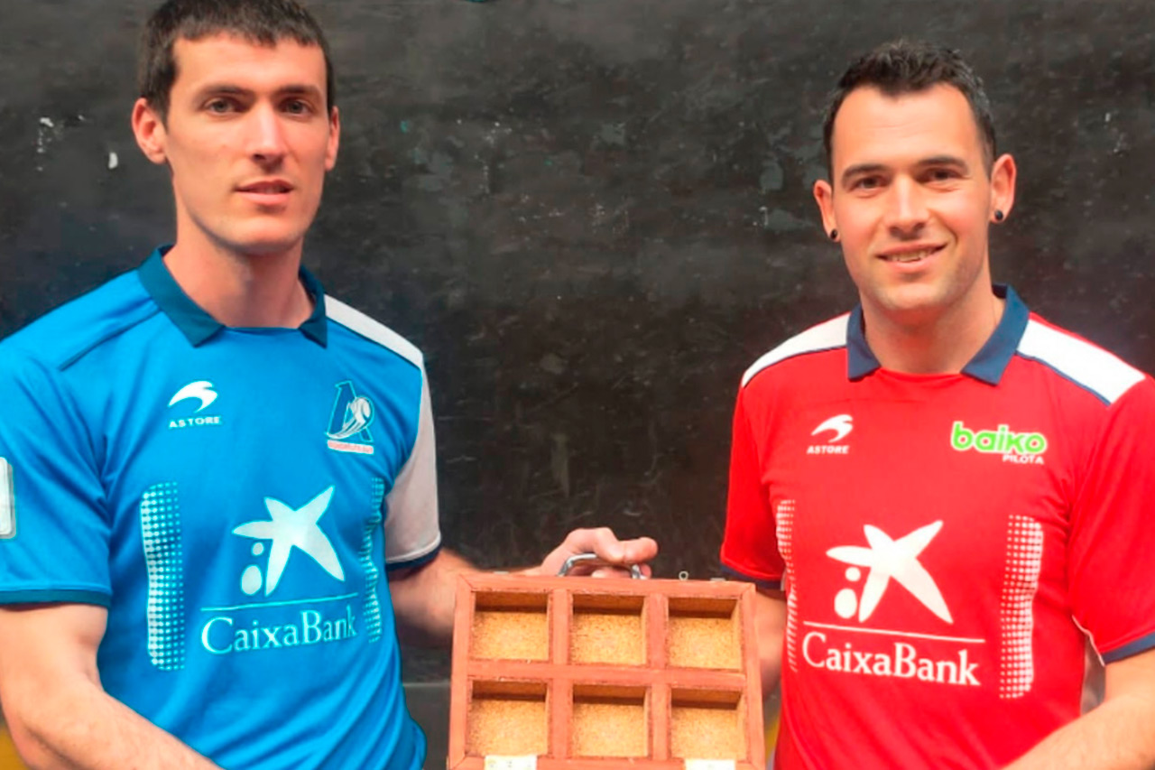 Elección de material del partido del Manomanista 2022 entre Jaka y Rezusta