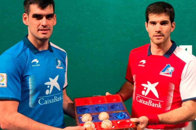 Elección de material del partido del Manomanista 2022 entre Zabaleta y Ezkurdia