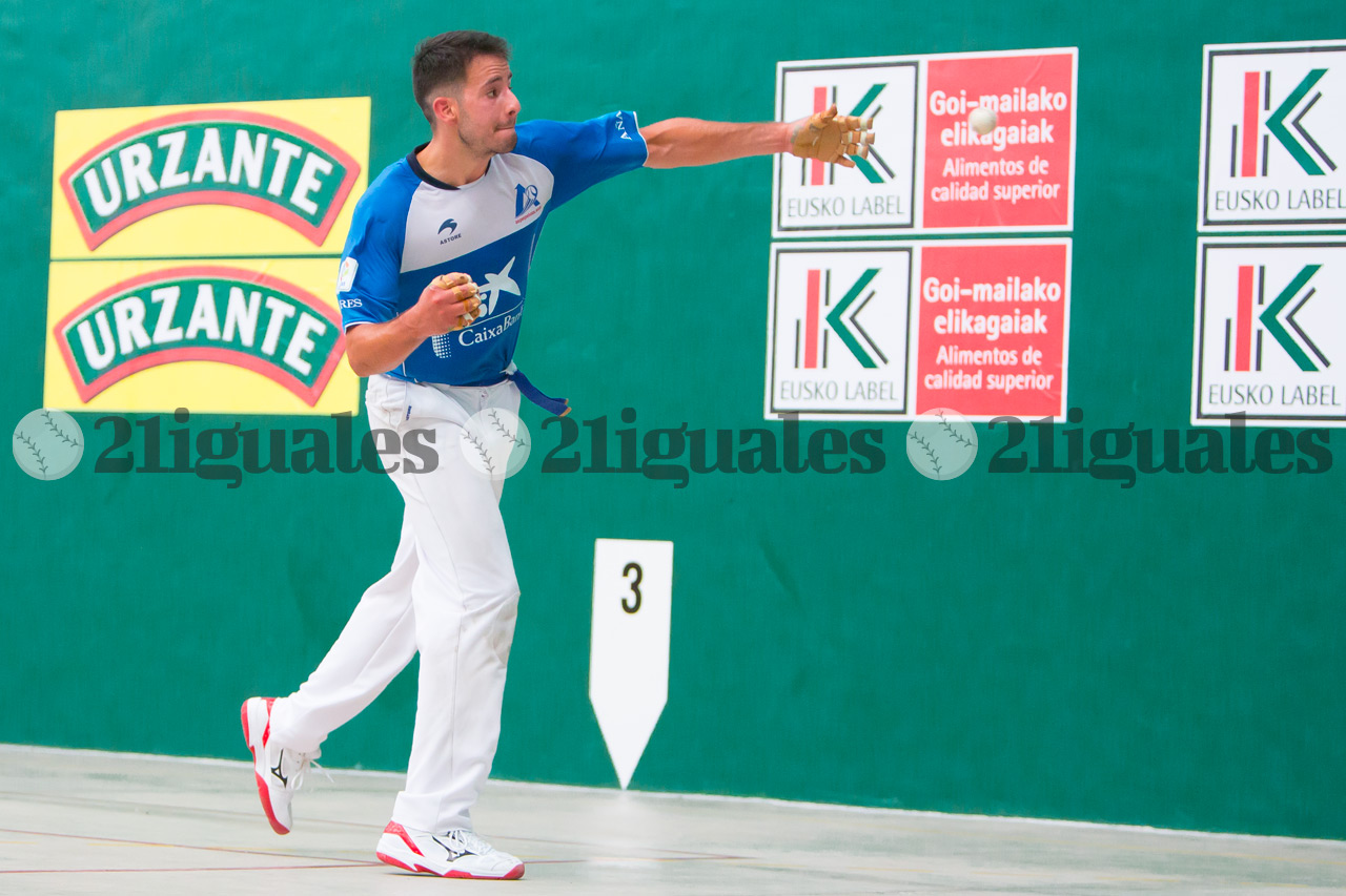 Darío busca su sitio