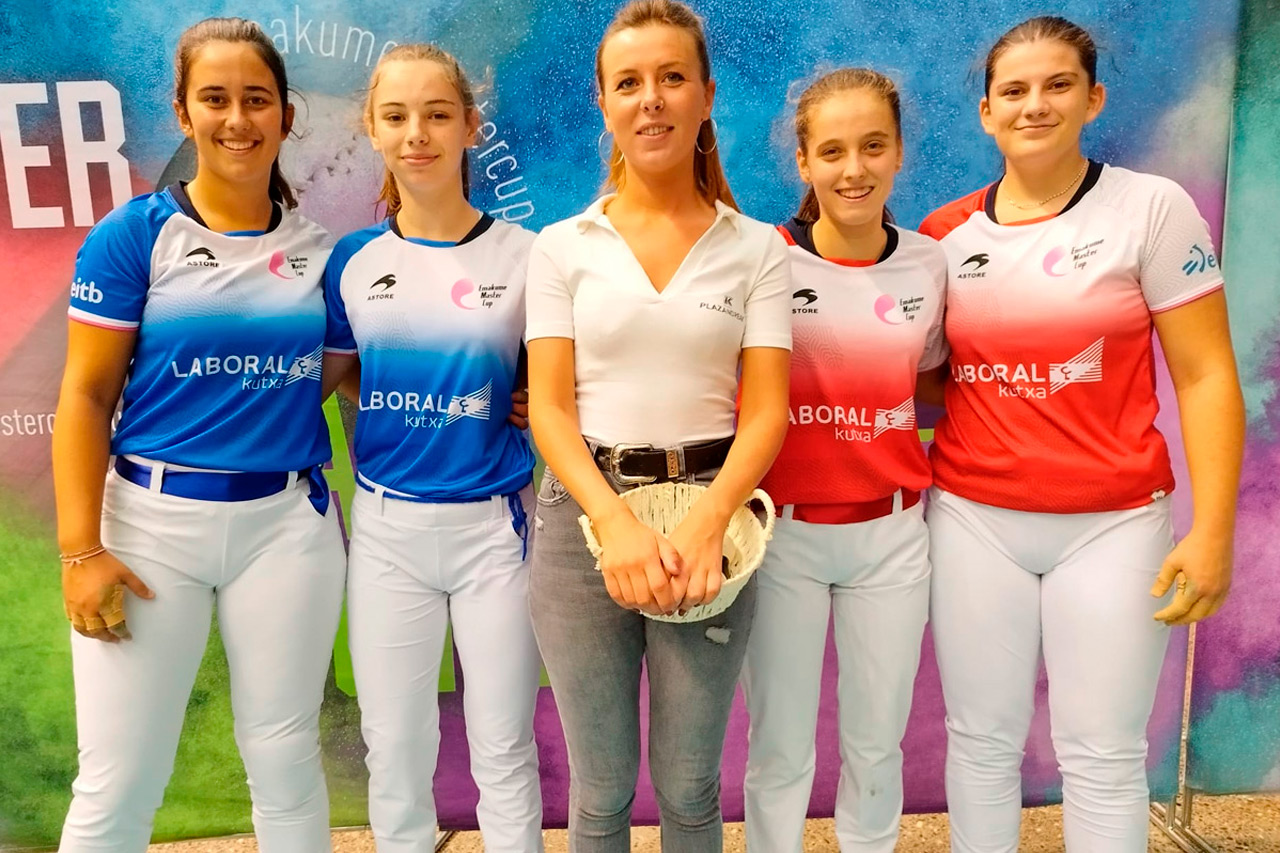 Leire Galeano y Etxegarai-Capellán, primeras campeonas del torneo de pelota a mano San Antolín