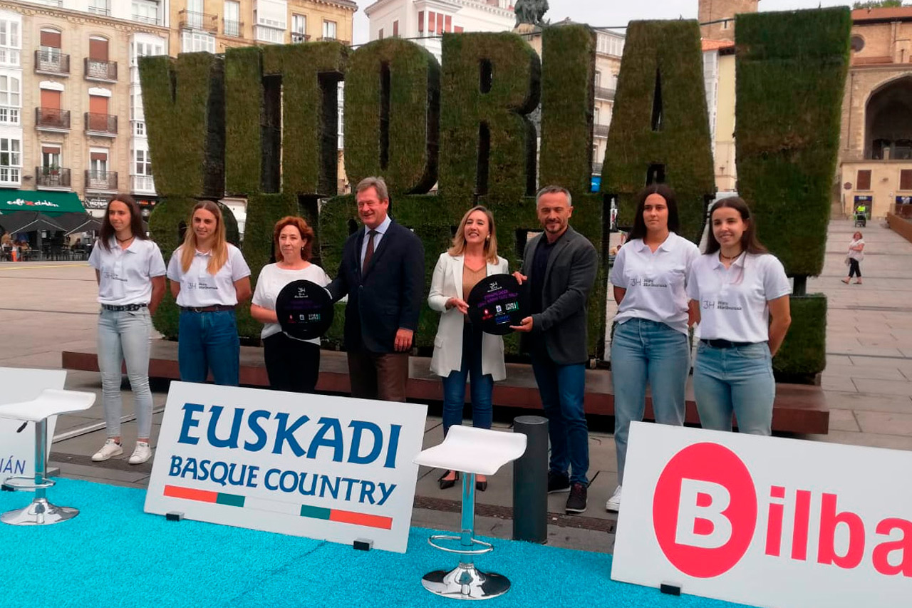 Presentación Hiru Hiruburuak 2022