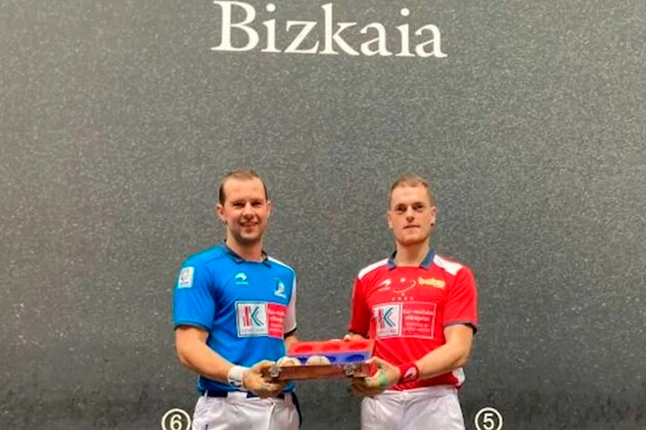 Elección de material del partido del Cuatro y Medio 2022 entre Laso y Elordi