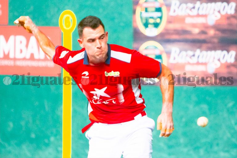 Jaka y Aranguren suma su primer punto del campeonato