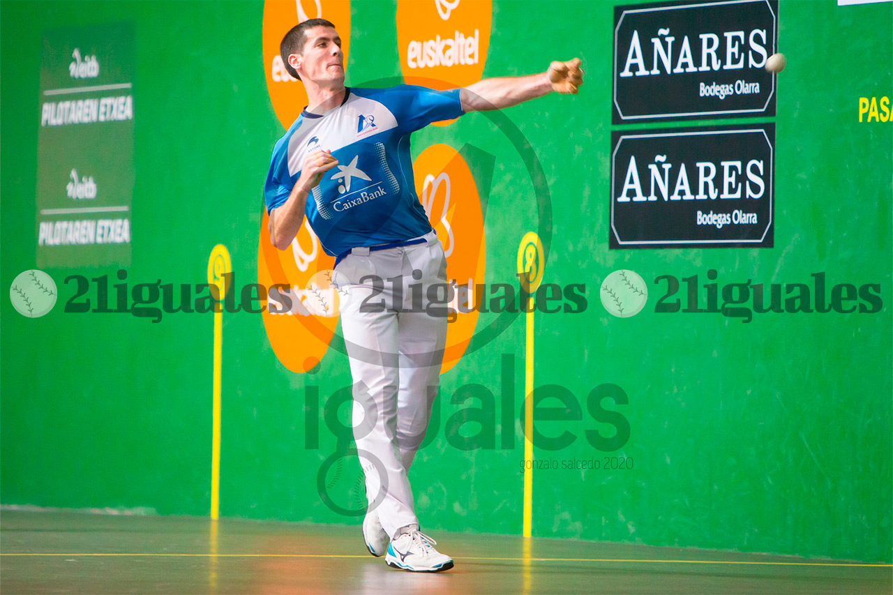 Peio Etxeberria y Rezusta siguen escalando