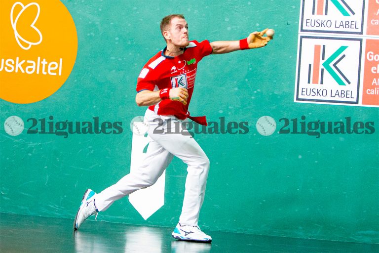 Laso e Imaz suman el cuarto punto en el Atano