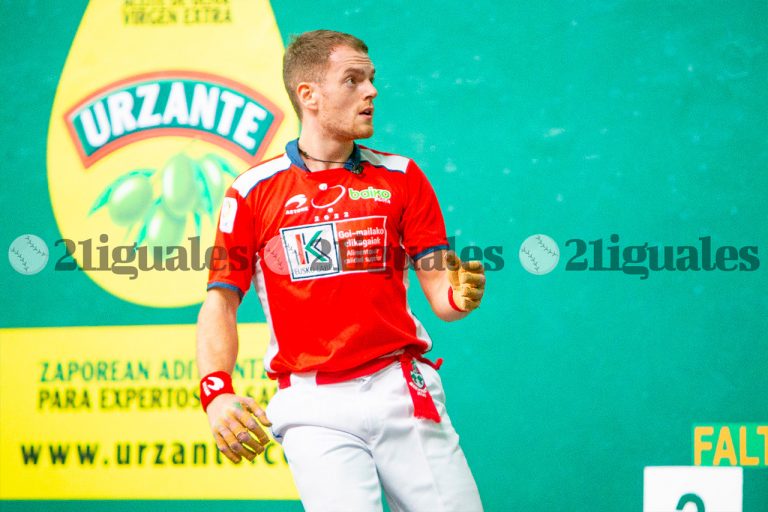 Laso supera el primer examen con sobresaliente