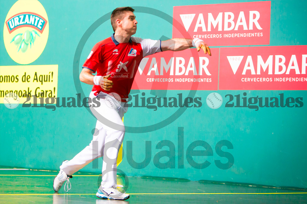 Irribarria entra por Elordi la novena jornada