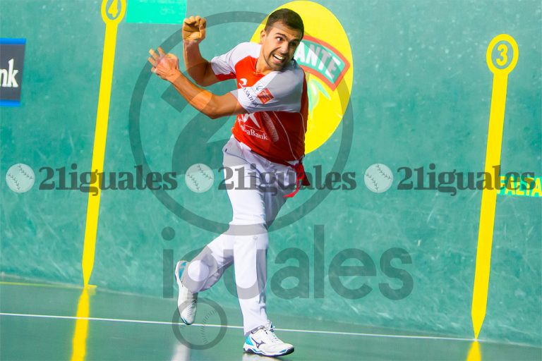 Asier Agirre renueva con Baiko Pilota