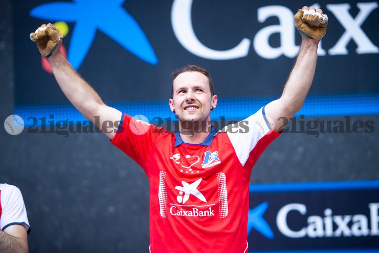 Elordi y Rezusta siguen imparables en el Parejas