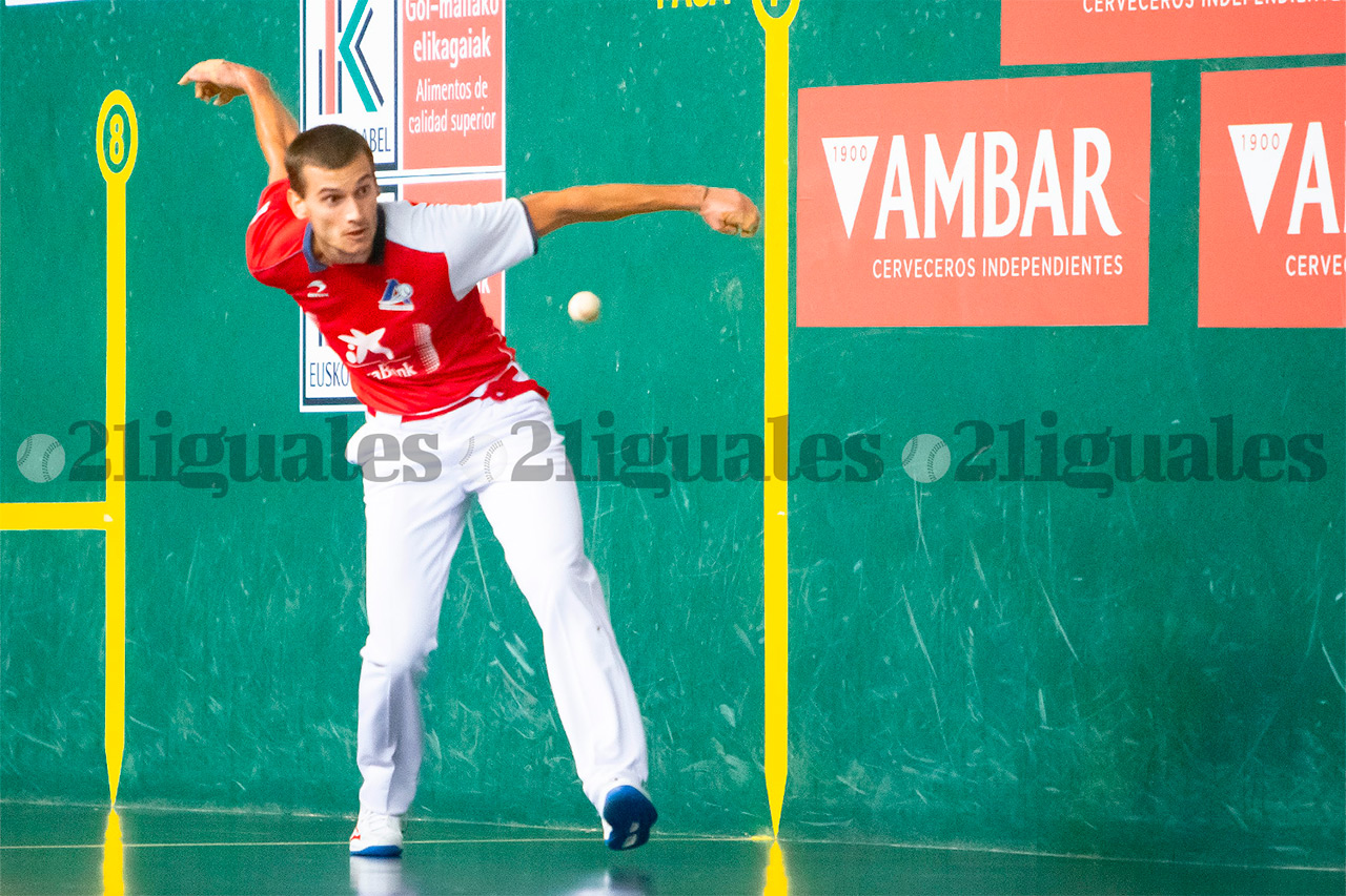 Oier Etxebarria deja Aspe