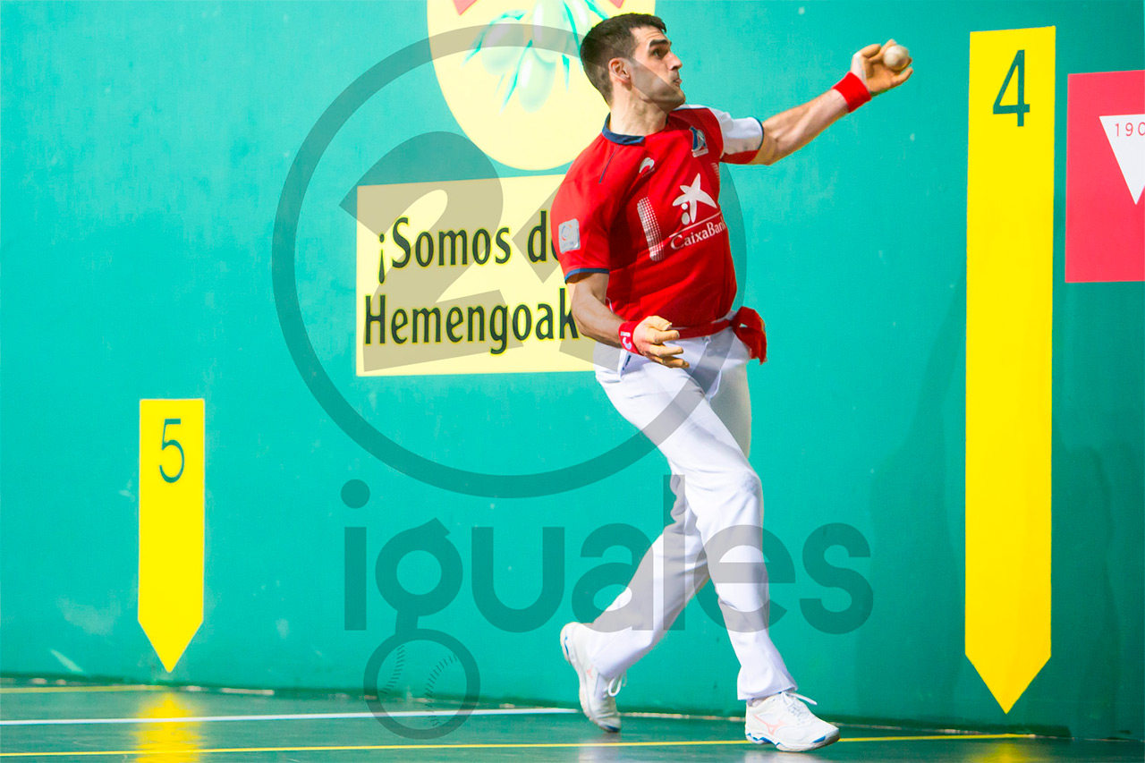 Ezkurdia sufre para llegar a semifinales