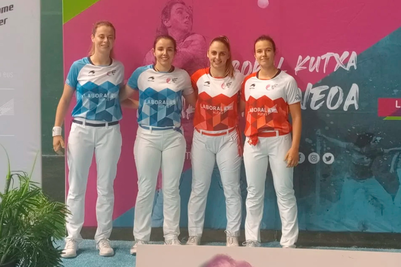 La clasificación del Master de Verano LABORAL KUTXA se parte en dos tras la espectacular jornada de Zarautz