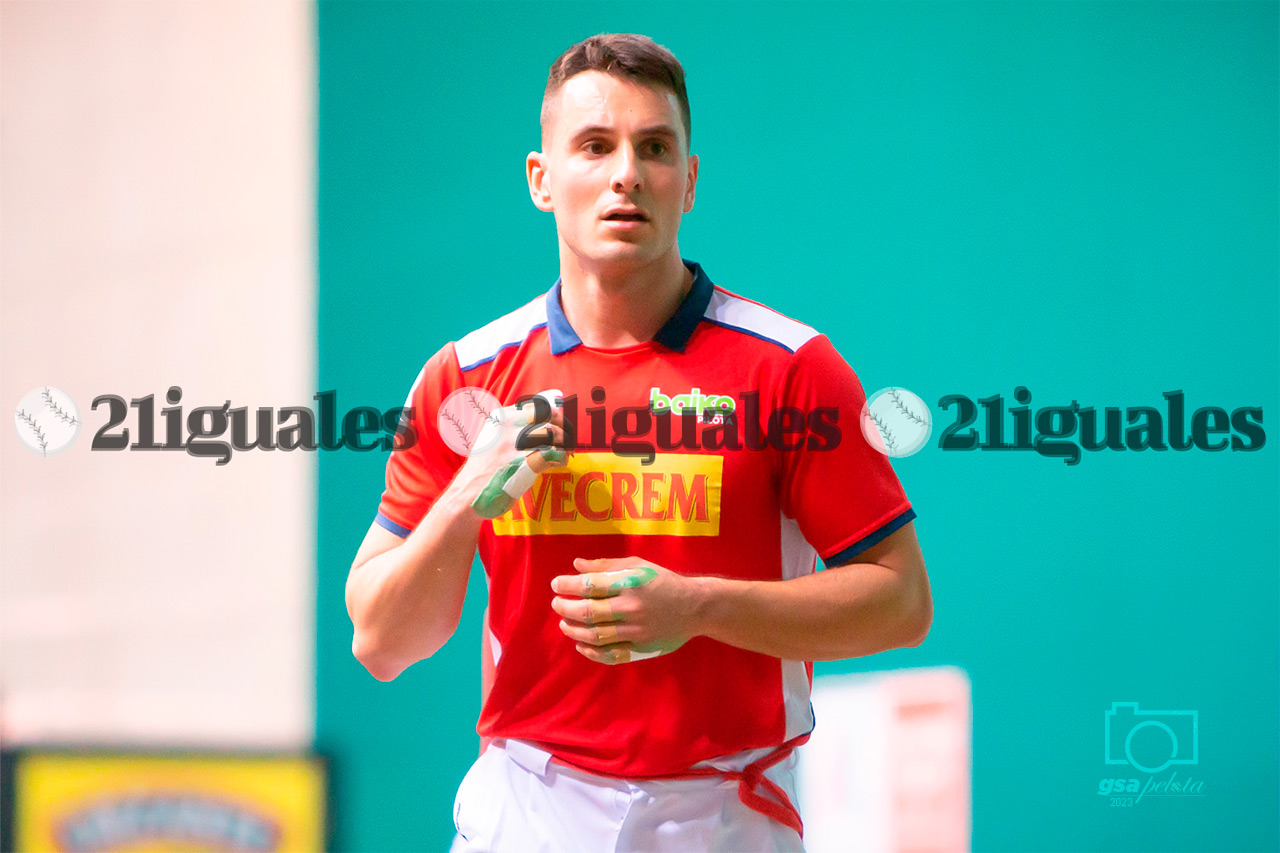 Larrazabal e Imaz pueden con los campeones