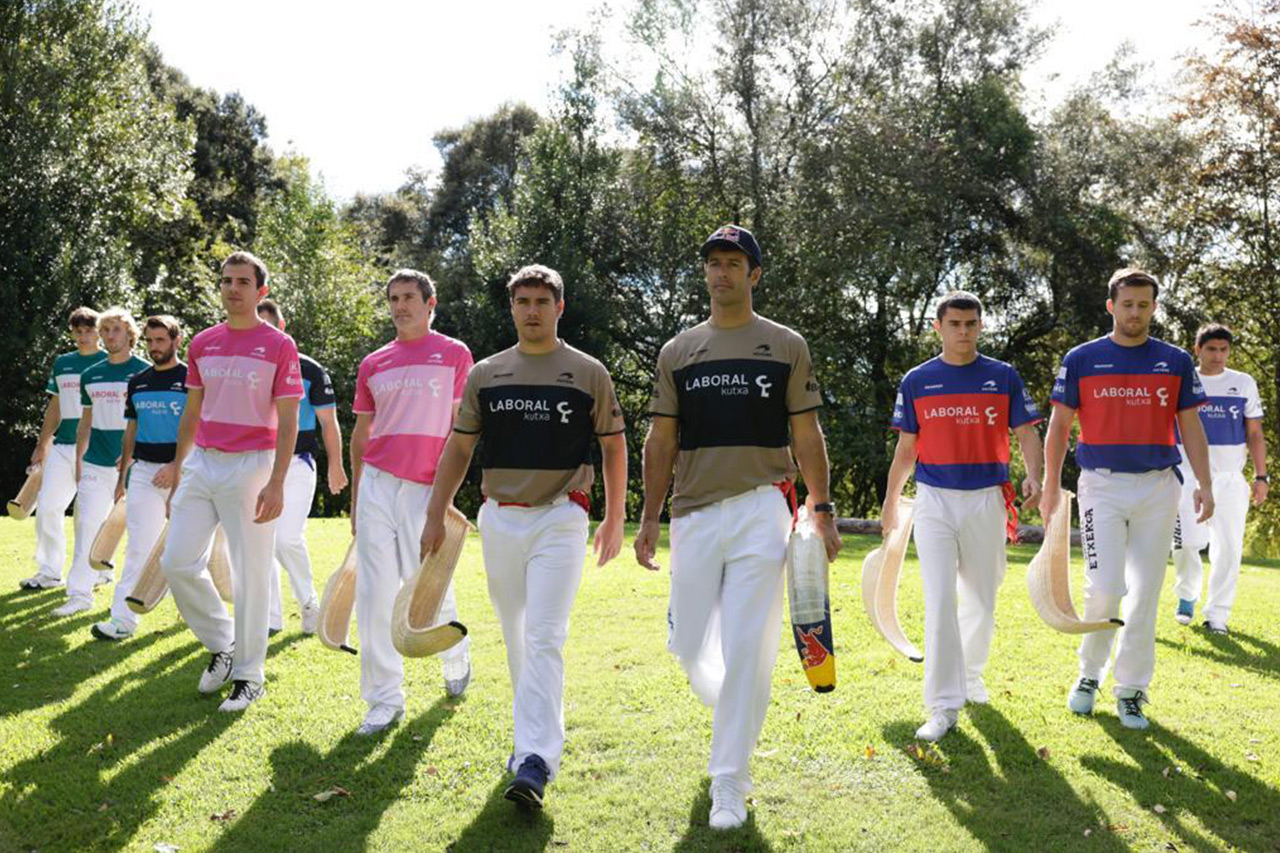 Astore diseña la nueva camiseta de los puntistas del Eusko Label Jai Alai Winter Series