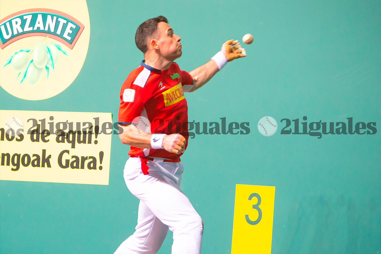 Jaka y Mariezkurrena II sufren para sumar un nuevo punto