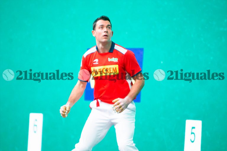 Jaka y Eskiroz muy superiores en el Labrit