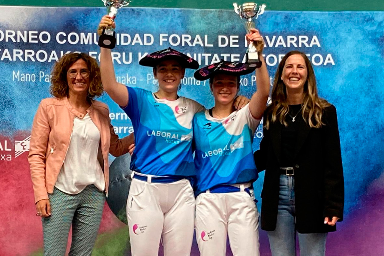 El Labrit se queda pequeño para la disputa de las finales del IV Torneo Comunidad Foral de Navarra de mano