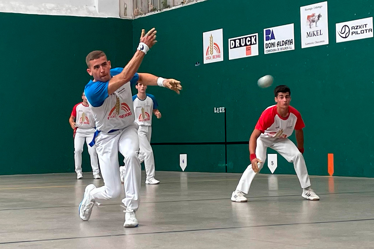 Arribillaga-Apezetxea y Rekalde-Elorz a semifinales en el Antiguo