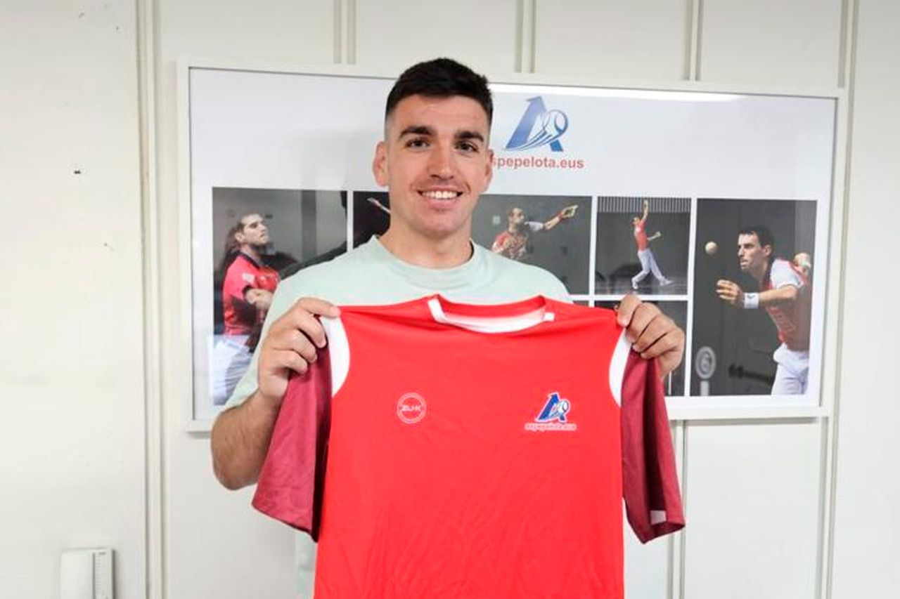 El Uarkape se llenó para ver el debut de Murua