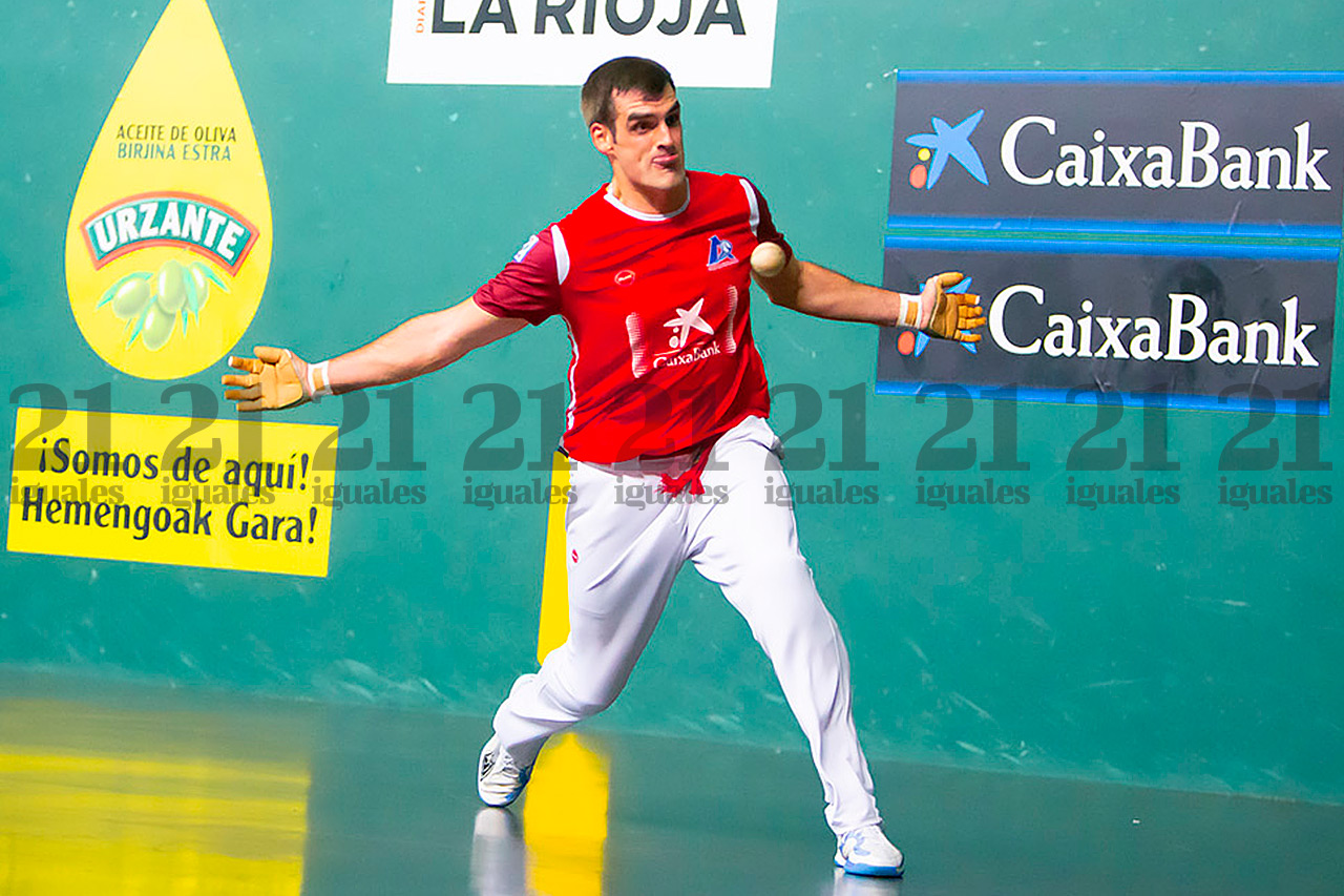 Ezkurdia y Rezusta logran la victoria en su primer partido de semifinales del campeonato de parejas