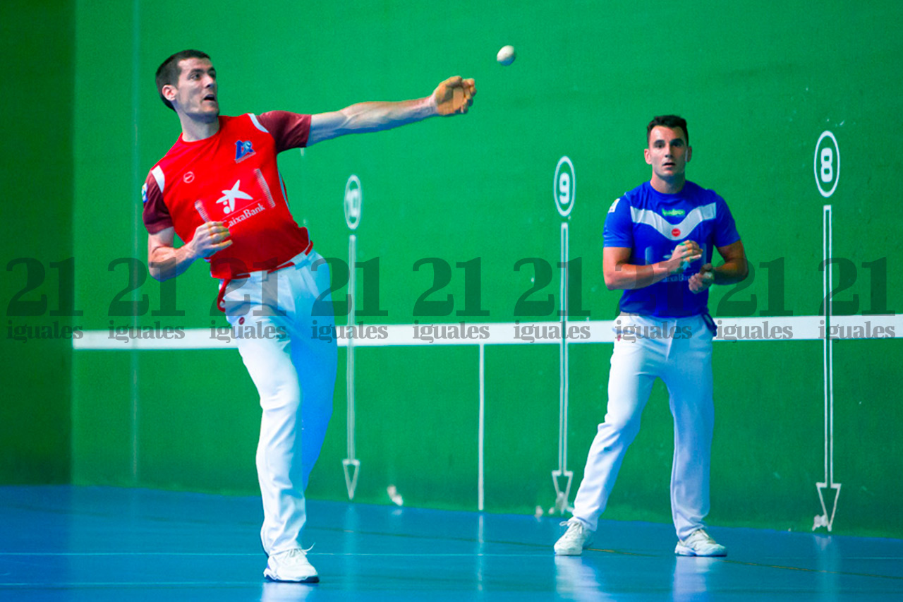 Ezkurdia y Rezusta siguen invictos