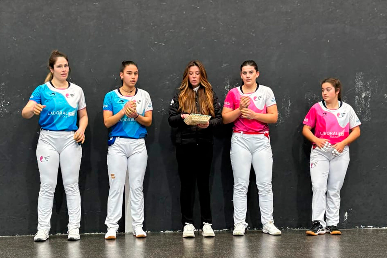 Arraiza-Gaminde mantienen con solidez el primer puesto del grupo B en Oñate