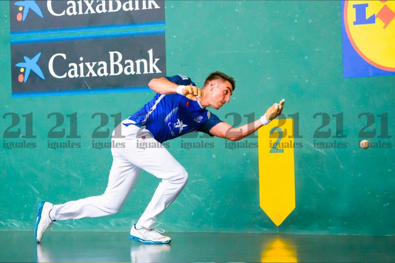 Peio Etxeberria y Martija suman el segundo punto y siguen vivos