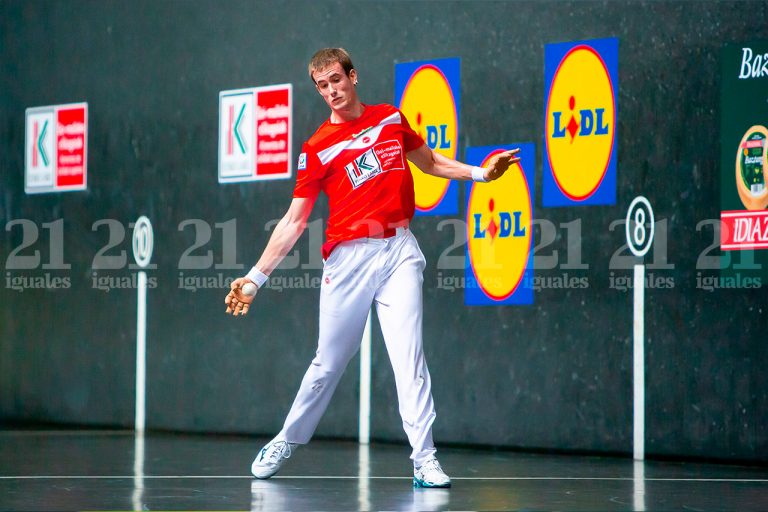 Artola y Mariezkurrena suman el primer punto en el Bizkaia