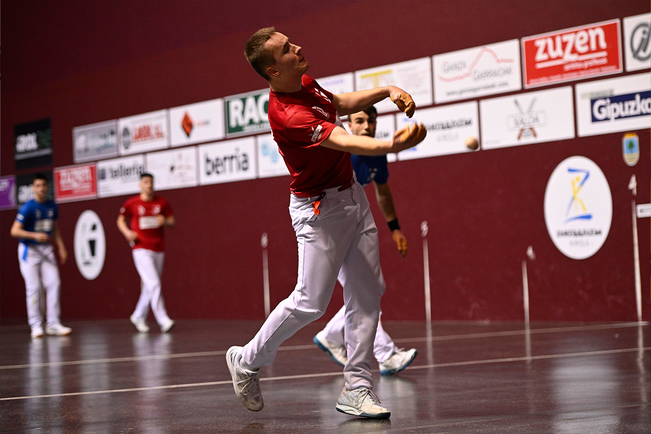 Los zurdos siguen adelante en la tercera jornada del Memorial Goñi
