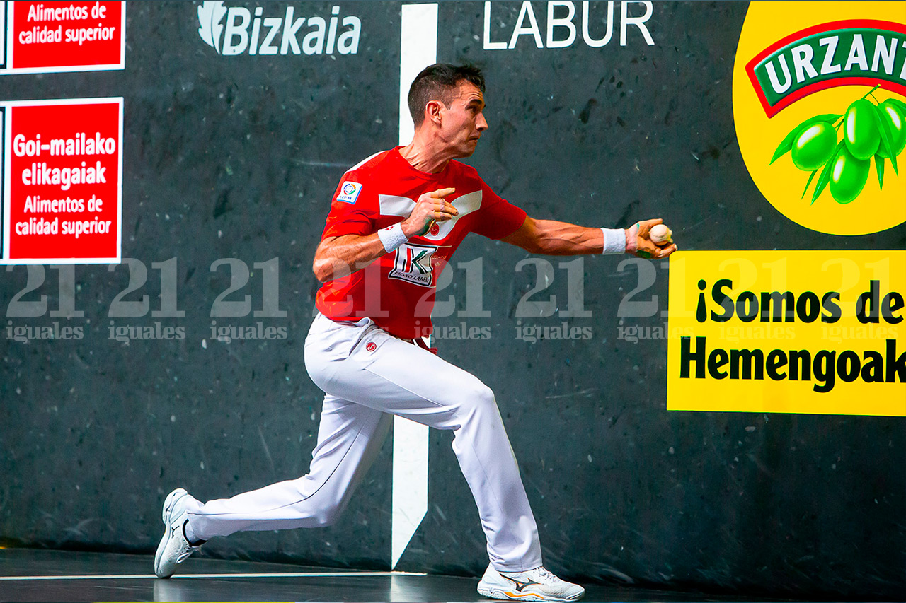 Mikel Urrutikoetxea anuncia su retirada de la pelota profesional