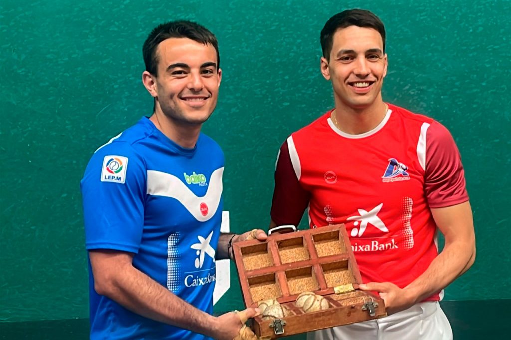 Larrazabal prepara las semifinales del Manomanista ante Zabala en el Labrit