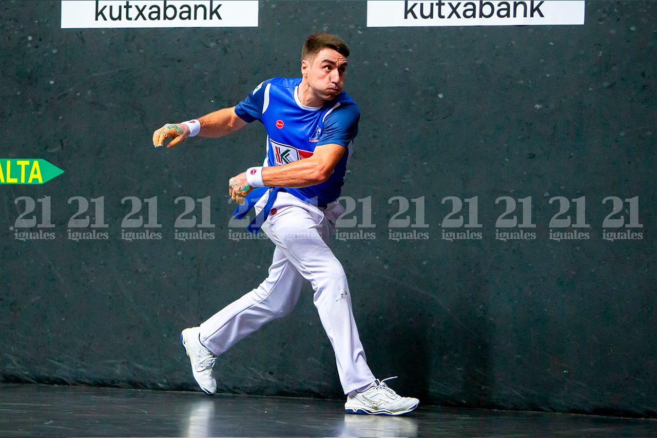 Peio Etxeberria se sube al podium del Manomanista