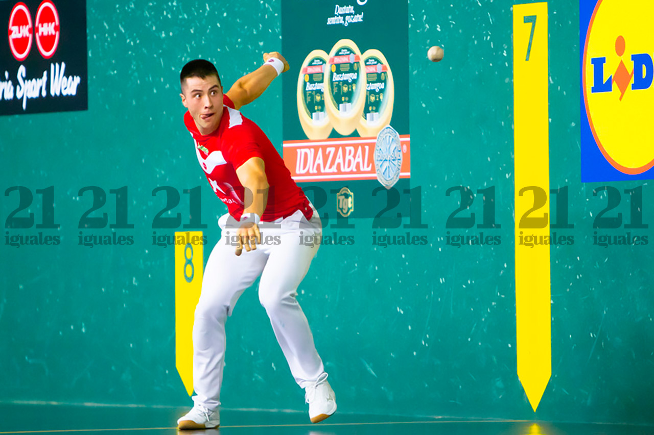 Agirre y Eskiroz no fallan y jugarán la final del Serie B