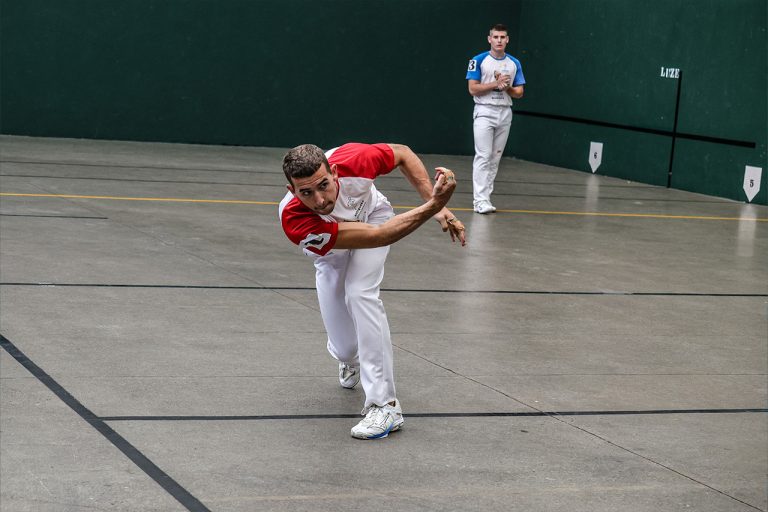 Rekalde y Apeztegia ya están en semifinales en el Antiguo