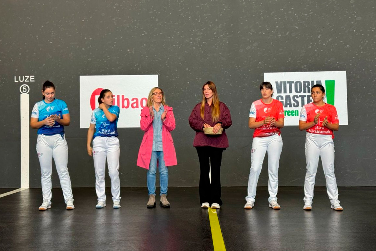 Etxegarai-Gaminde y Zabaleta-Mendizabal se clasifican para la final del Hiru Hiriburuak en un Esperantza que se queda pequeño