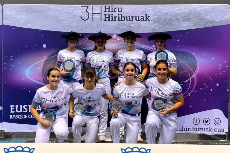 Arruti-Alberro e Insausti-Betegi se calan las otras de txapelas del Hiru Hiriburuak