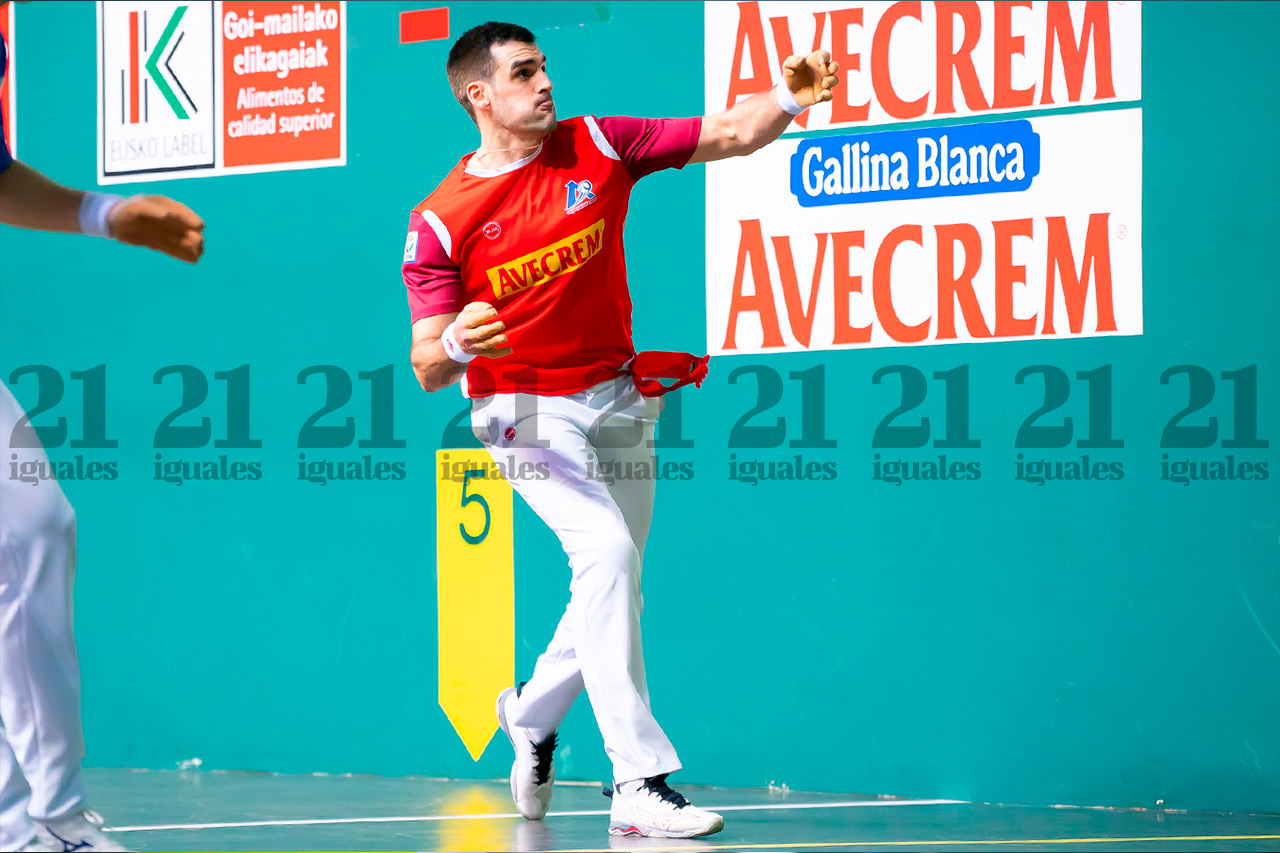 Ezkurdia suma el segundo punto con contundencia