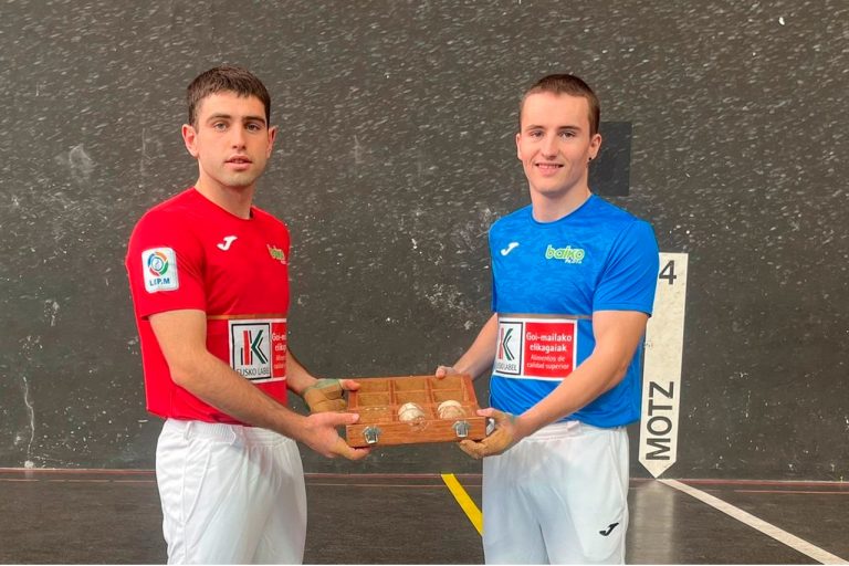 Senar y Amiano eligen material para la final del Cuatro y Medio Serie B 2025