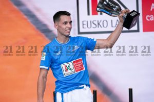 Zabala: «Peio le ha dado mucha velocidad con las dos manos y me ha sobrepasado»