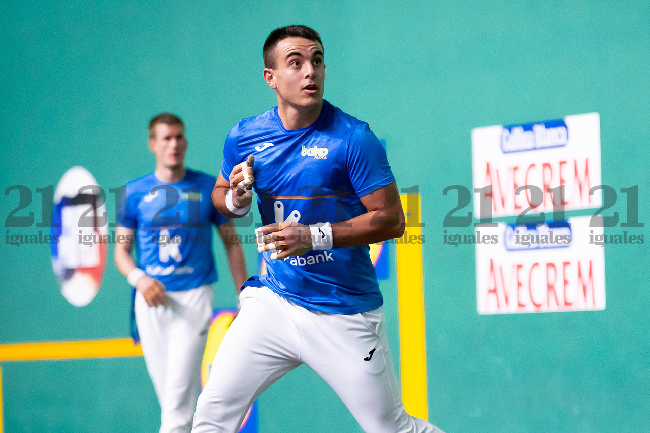 Larrazabal y Mariezkurrena II remontan en Hendaya