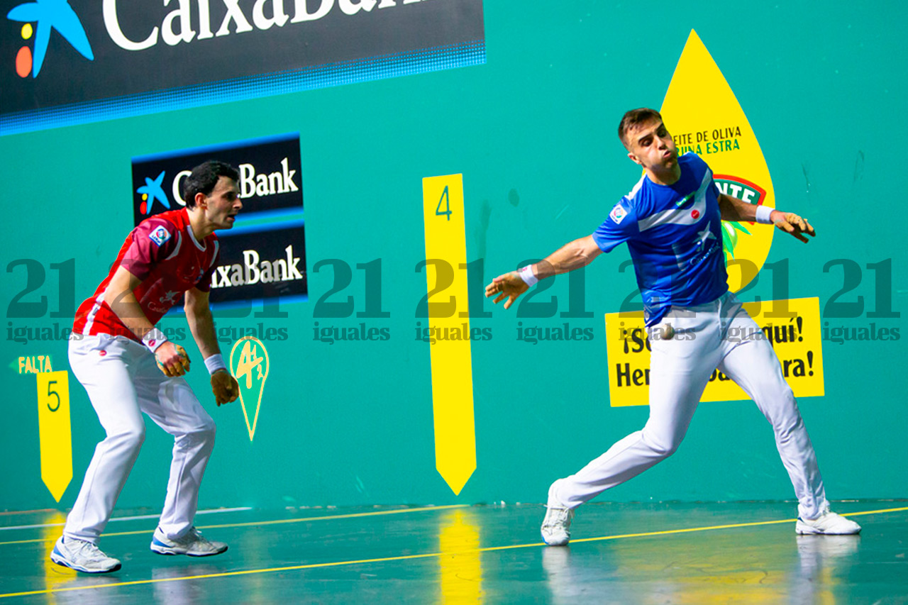 Los Jon Ander carburan en el Navarra Arena