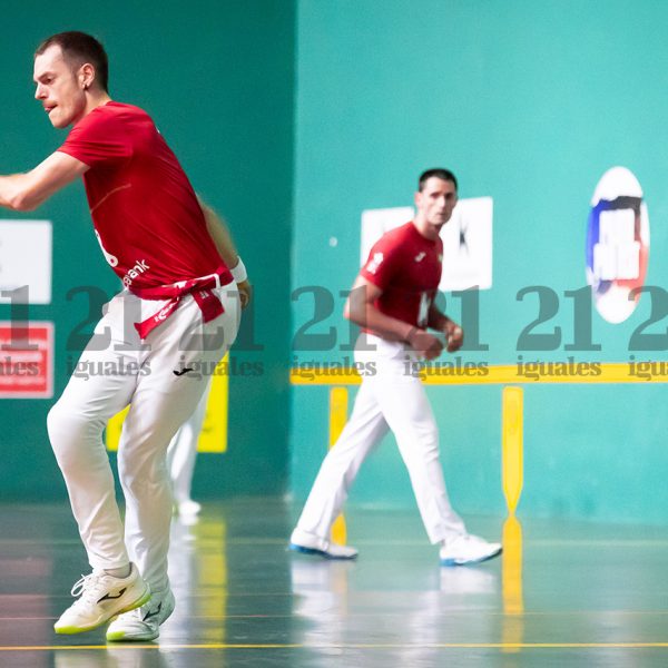 Laso y Albisu llegan con victoria a semifinales