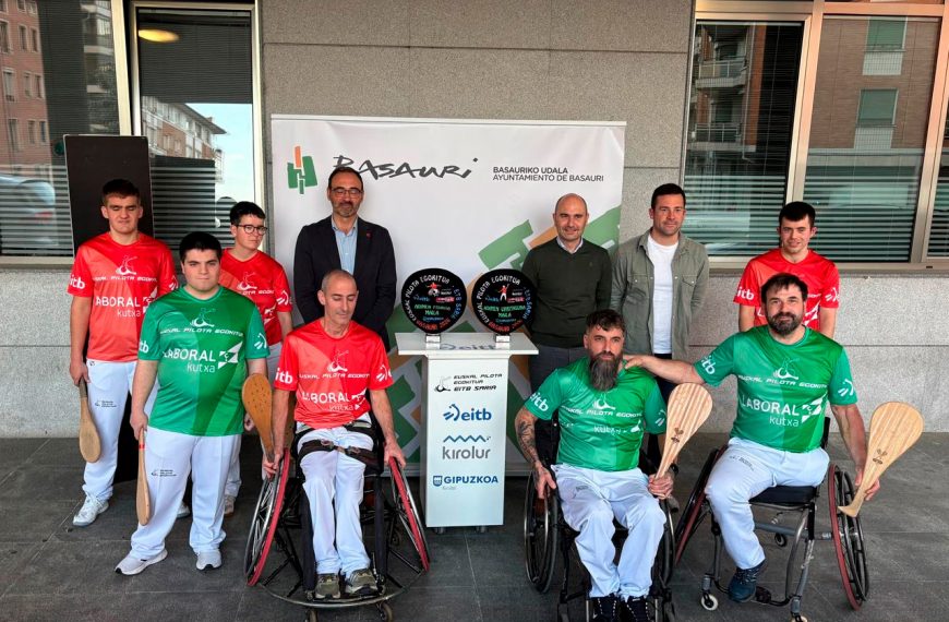 Las primeras txapelas del Euskal Pilota Egokitua Zirkuitua se reparten en Basauri