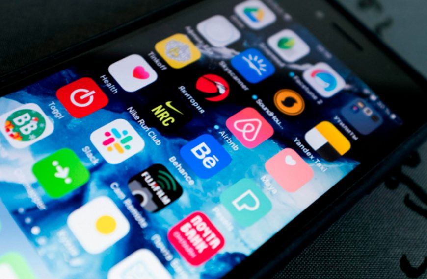 Las apps de apuestas ocupan el lugar que antes tenía la quiniela en el celular