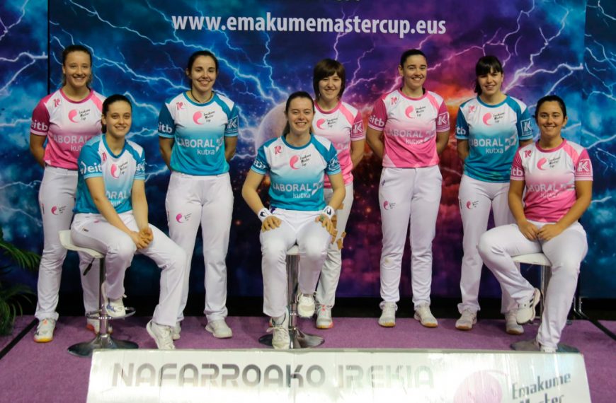 La mejor pelota a mano femenina vuelve al Labrit para repartir sus primeras txapelas tras su remodelación