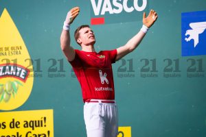 Artola vence a Zabala por 22-16 y alcanza las semifinales