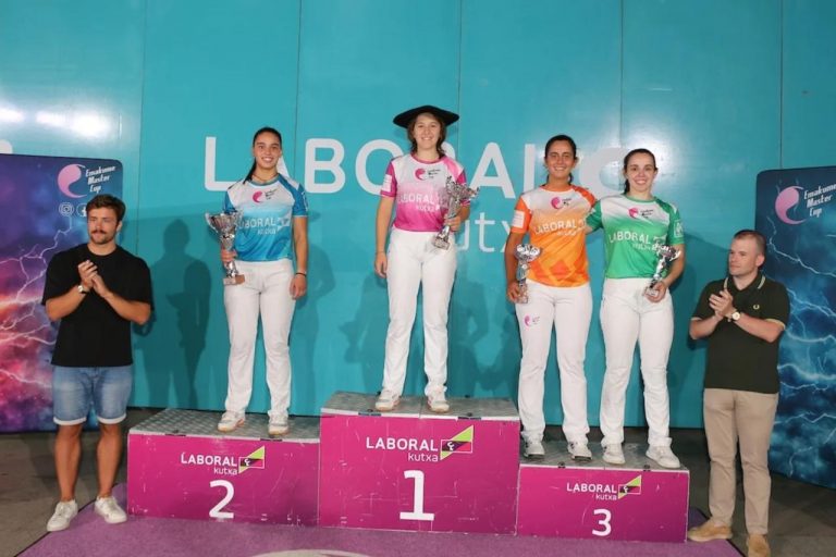 Goiuri Zabaleta se cala la primera txapela del concurso de pelota a calle Laboral Kutxa