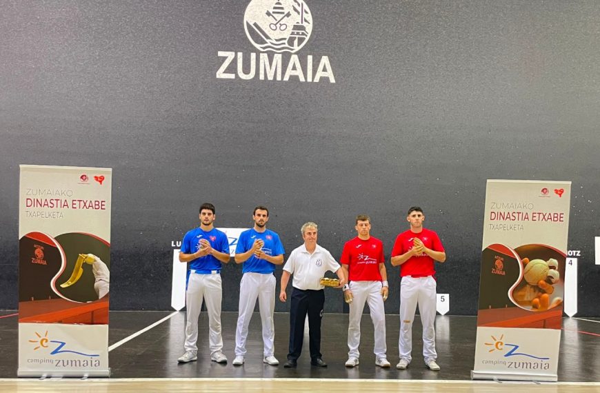 Oses y Arribillaga brillan en una gran noche de pelota en Zumaia