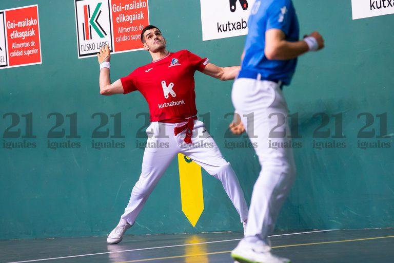 Ezkurdia y Martija completan la final de San Mateo
